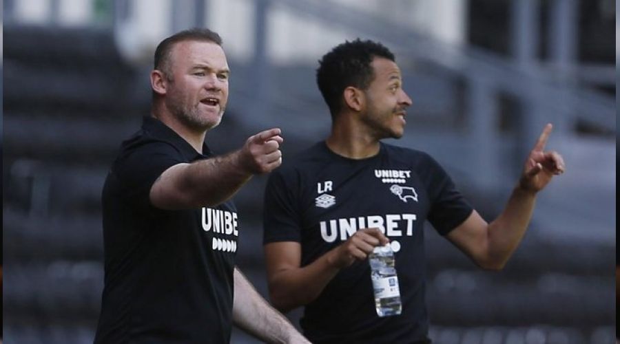 Rooney oyuncusunu sakatladı