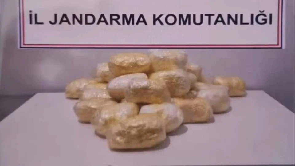 Van ve Hakkari'de 320 kg uyuşturucu madde yakalandı