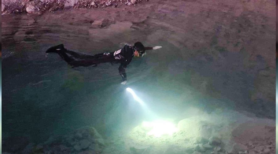 Yıkanmak için girdiği çukurda boğuldu