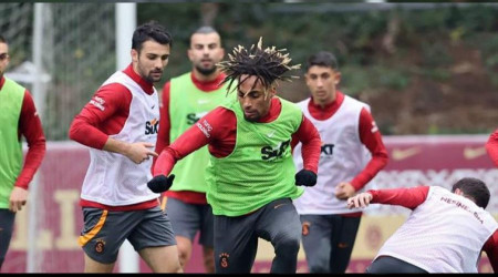 6 futbolcu daha sonra kampa katılacak