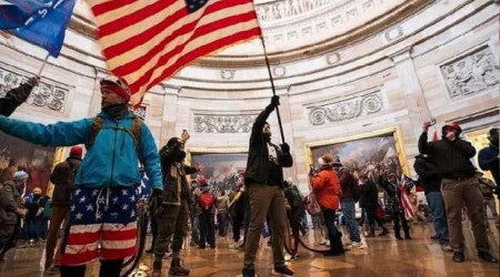 ABD'lilerin üçte biri hükümete karşı şiddeti haklı görüyor