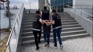 Altınları için sopayla döverek öldürmüş