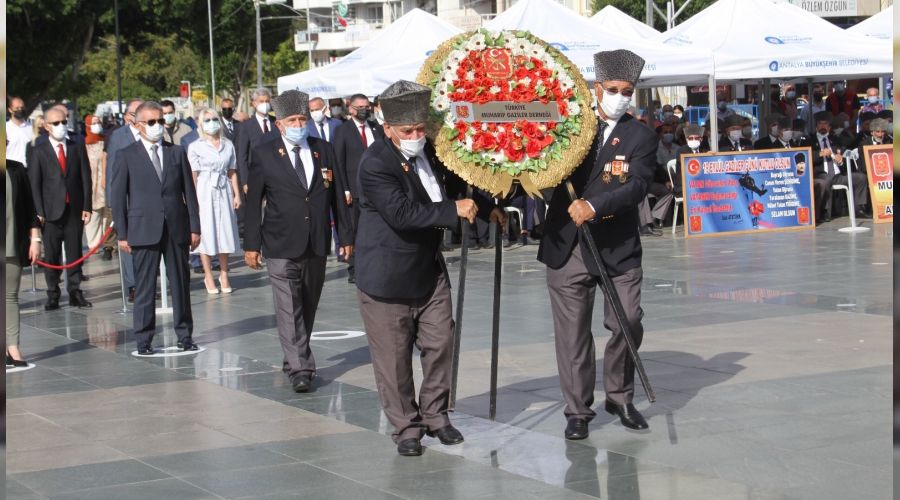 Antalya'da Gaziler Günü tören ile anıldı