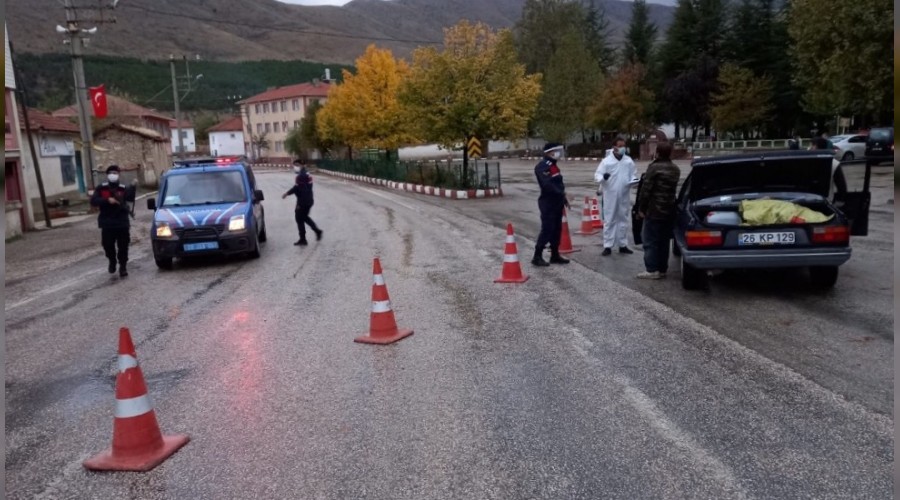 Bin kişilik mahalle karantina altında