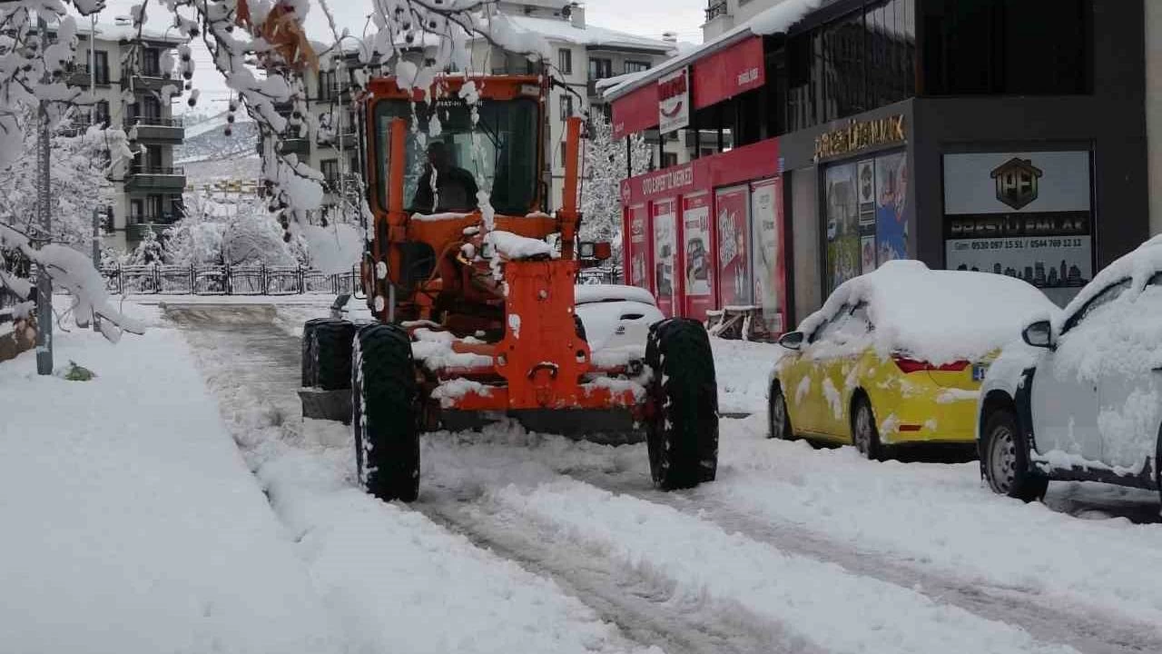 Bingöl'de 283 köy yolu ulaşıma kapandı
