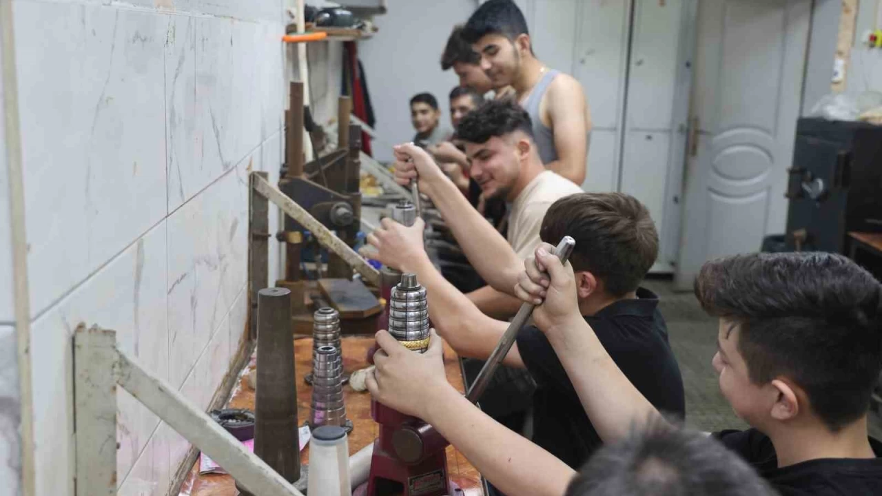 Bu dükkanın tozu bile altın