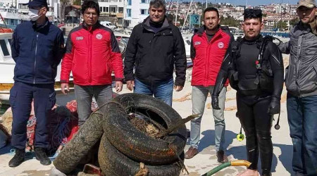 Datça'da deniz dibi temizliği yapıldı