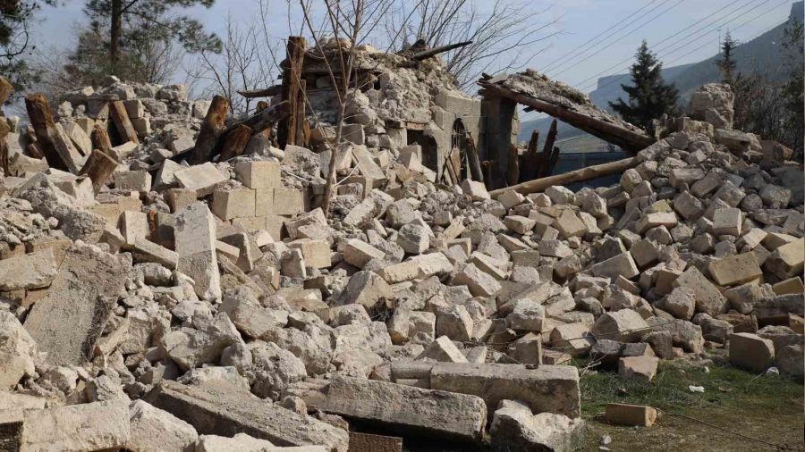 Dizinin çekildiği konak yerle bir oldu