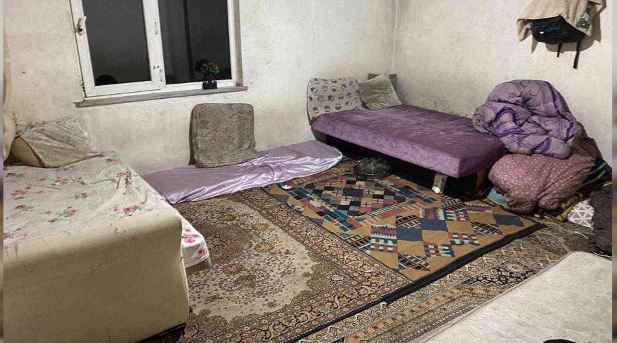 Esenyurt'ta 43 kaçak göçmen yakalandı