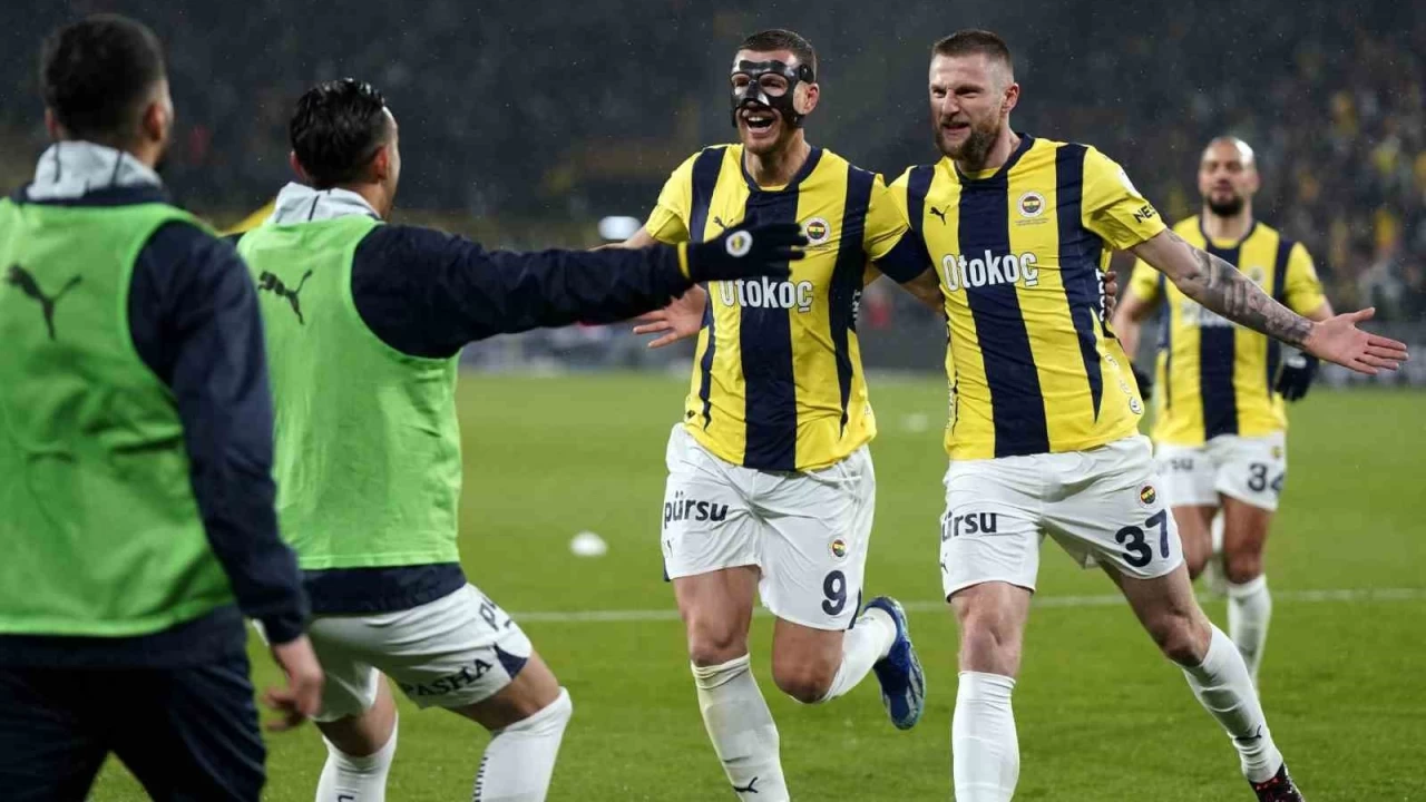 Fenerbahçe, 9 yıl sonra Trabzonspor'a 4 gol attı