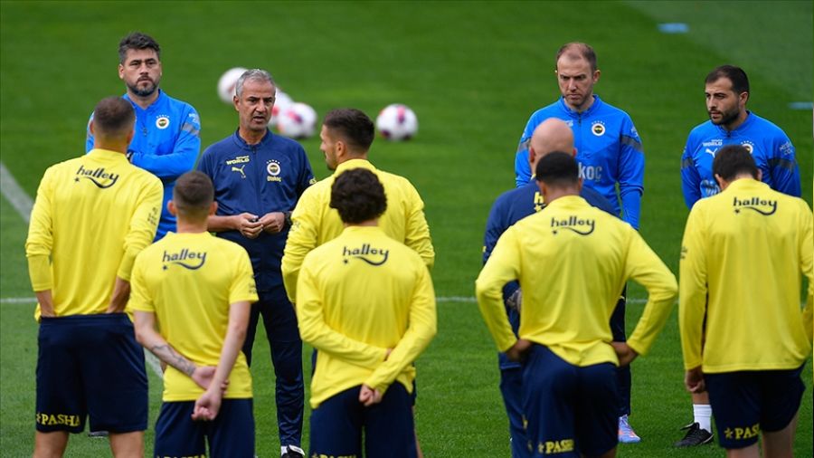 Fenerbahçe salonda çalıştı