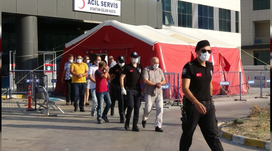 Haraç toplayan çete üyeleri adliyeye sevk edildi