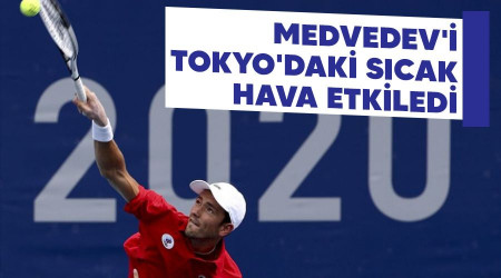 Medvedev'i Tokyo'daki sıcak hava etkiledi