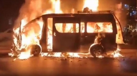 Pakistan'da minibüste patlama: 4 ölü, 3 yaralı