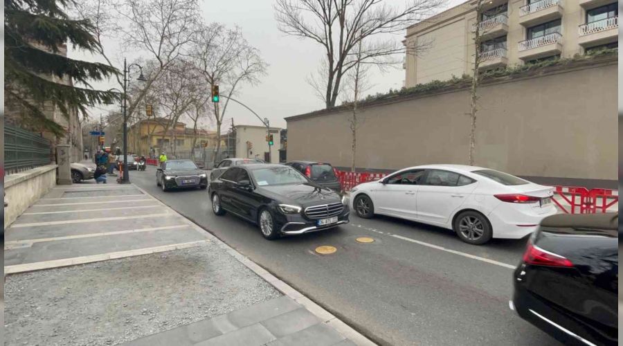 Rus ve Ukrayna heyetleri Dolmabahçe'ye geldi