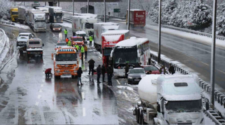 Sakarya'da 13 ara birbirine girdi: 2 yaral