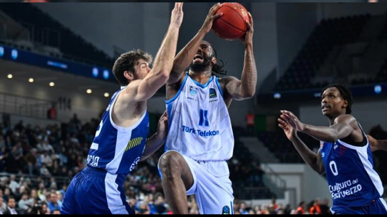 Telekom Slovenya deplasmanına gidiyor