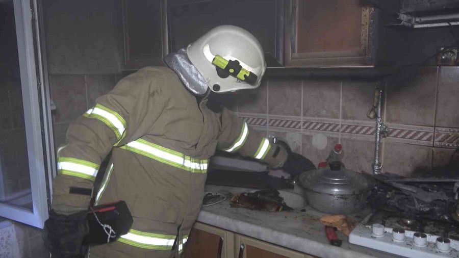 Yangına uykuda yakalandılar