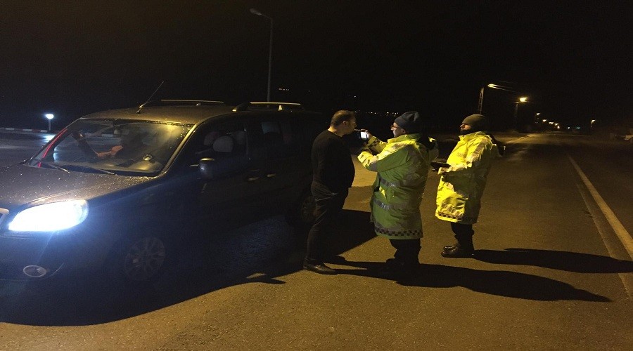 30 alkollü sürücüye 24 bin lira ceza