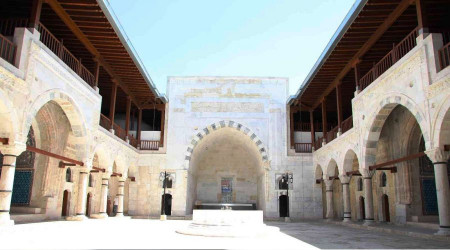 750 yıllık medresede yeniden eğitim verilecek