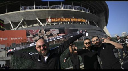 Beşiktaş taraftarı toplu olarak geldi