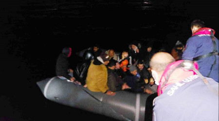 Bodrum'da 30 düzensiz göçmen kurtarıldı