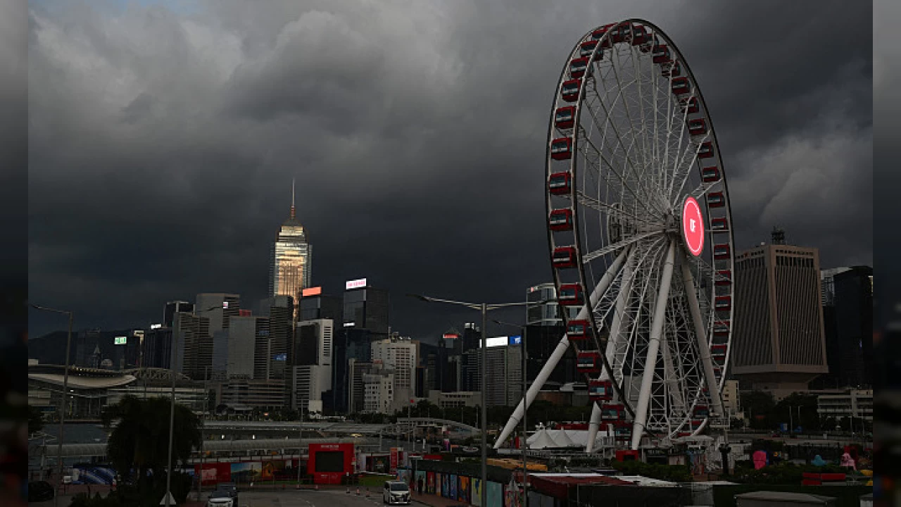 Çin'de tayfun nedeniyle büyük göç!