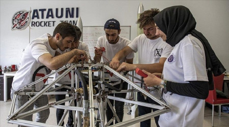 Dikey nili Roket Yarmas ampiyonu ekibin hedefi, Ay'a inmek