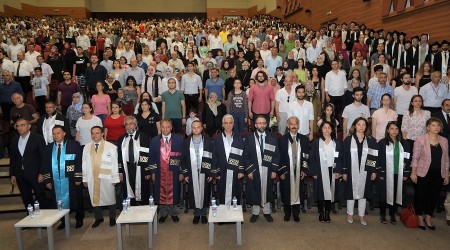 ERÜ Mimarlık Fakültesi Mezunlarını Verdi