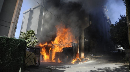 stanbul'da yatak fabrikas alev alev yand