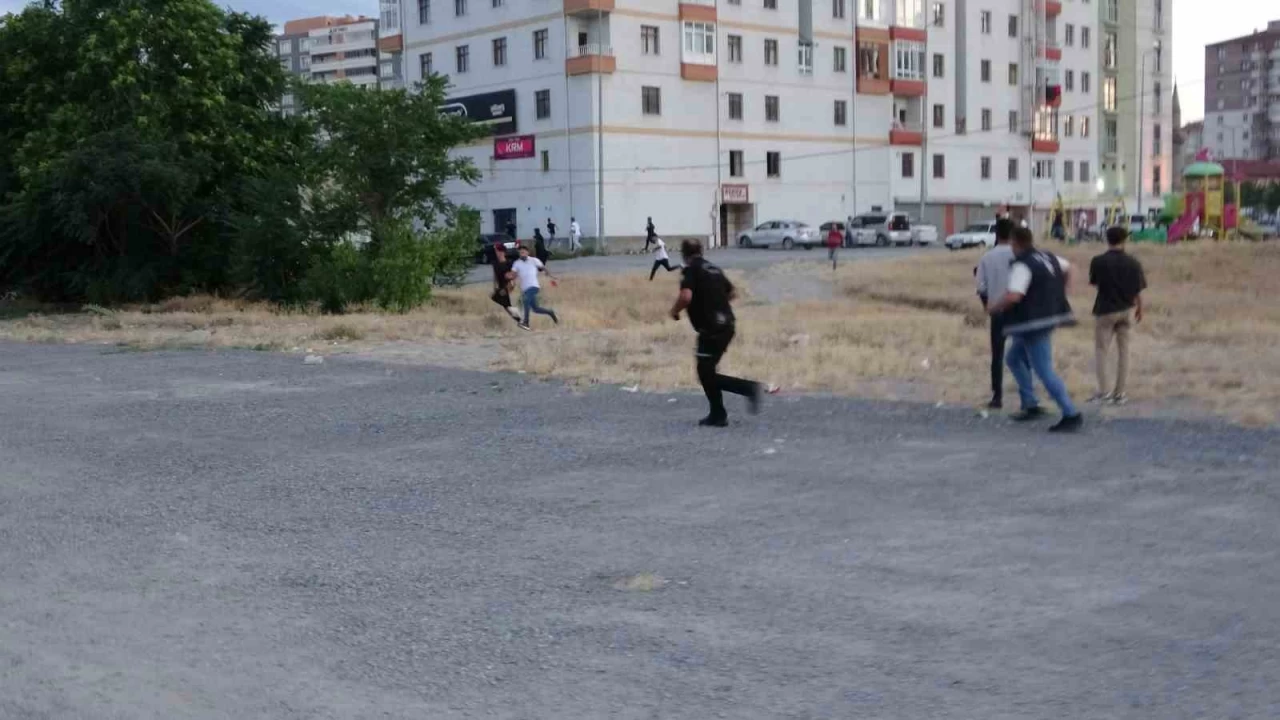 Kayseri'deki olaylarda 21 polis ve 1 itfaiye eri yaraland