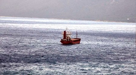 Libya'ya giden Türk gemisi alıkonuldu