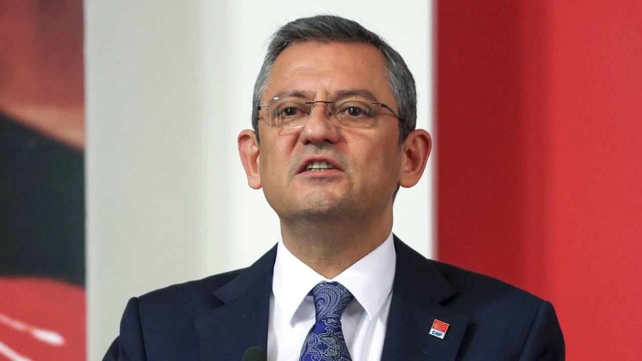 Özgür Özel'den 'Anayasaya Sahip Çıkıyoruz' mitingine çağrı