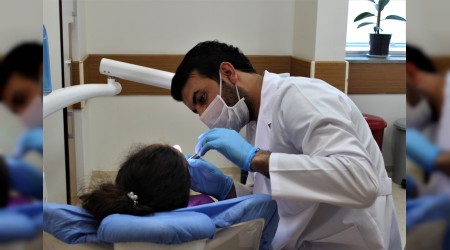 Süt dişlerinin bakımı çok önemli