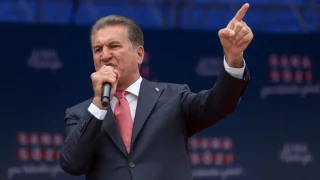 Yeni Parti Erzincan Milletvekili Mustafa Sarıgül ve ailesine yönelik "kara para aklama" iddialarıyla yürütülen soruşturmada 8 kişi gözaltına alındı