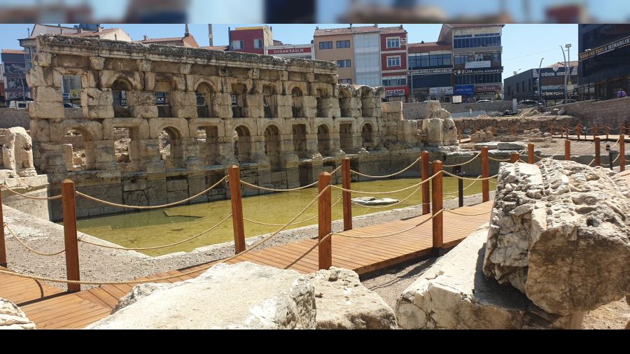 Yozgat'taki tarihi Roma hamamnn evresi dzenlendi