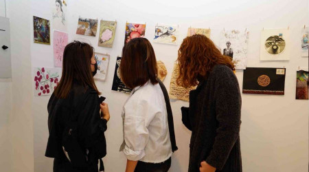 10 ülkeden 238 sanatçıdan toplandı