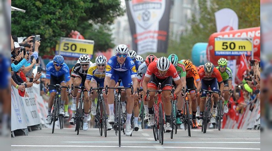 6 Haziran'a kadar yarışlar ertelendi