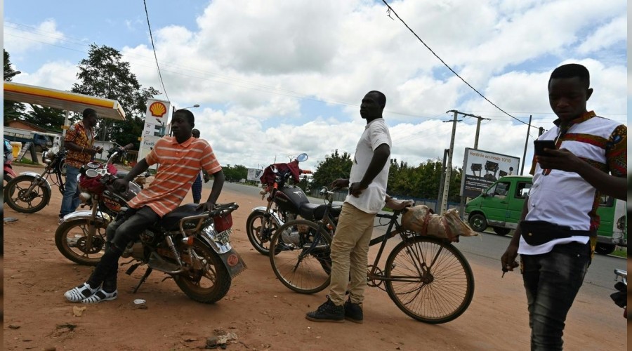 Afrika ülkesinde seçim öncesi kan akıyor