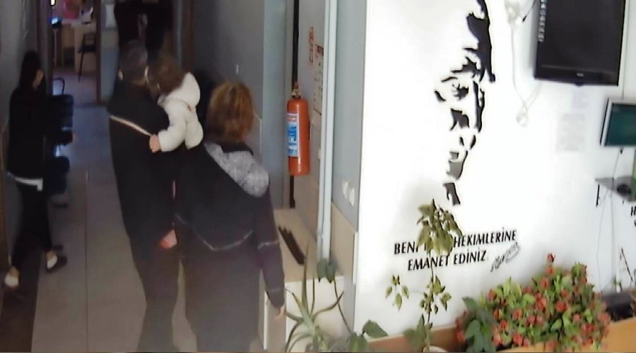 Aile hekimi odasında darp edildi