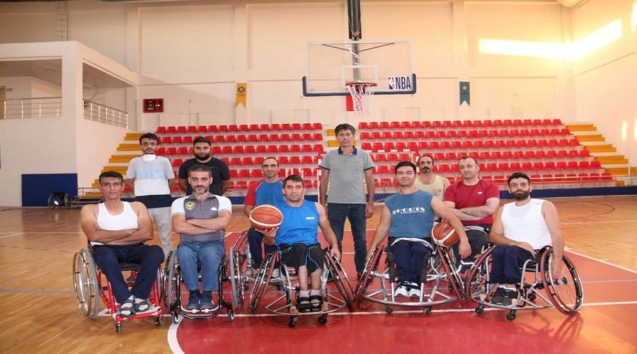 Amedsporlu basketbolcular yöneticilerinin desteğinden memnun