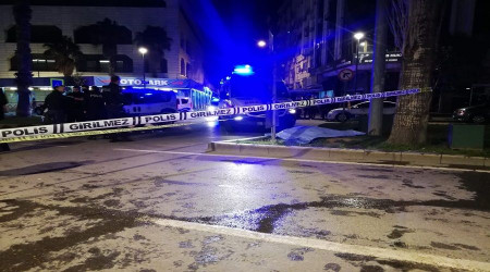 Annesini kurtarmak isterken babasını öldürdü