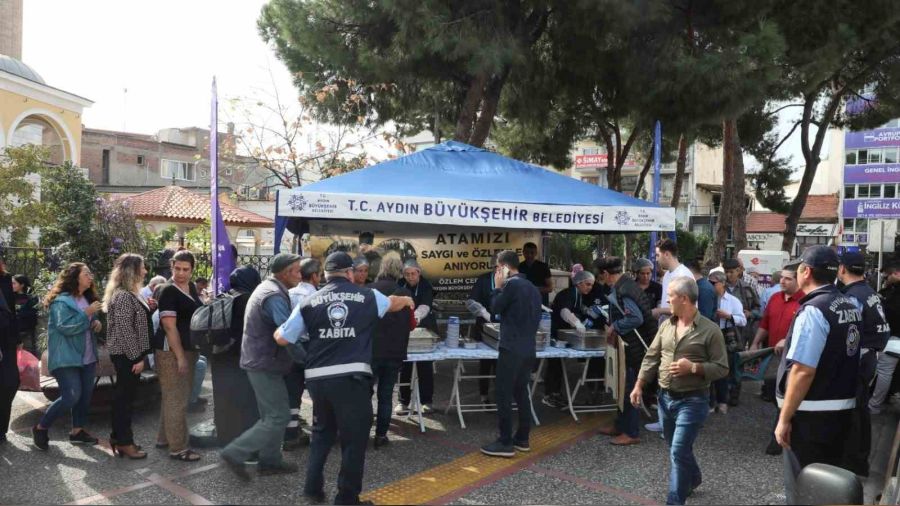 Aydın'da Atatürk için pilav hayrı yapıldı