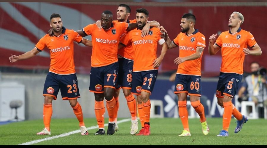 Başakşehir siftahını Fenerbahçe'ye karşı yaptı