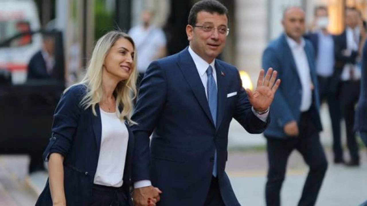 Ekrem mamolu, kendisi ve ei Dilek mamolu'nun malvarln aklad