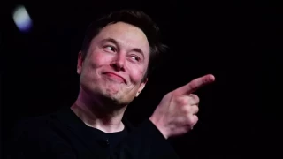 Elon Musk tarihe geçti