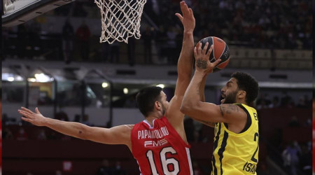 Fenerbahçe Olympiakos'a son topla kaybetti