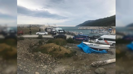 Sinop'ta balıkçı teknesi battı