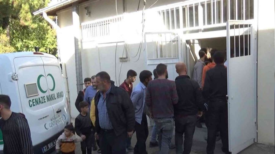 Tedavi için geldiği hastanede sedyeden düşen hasta hayatını kaybetti