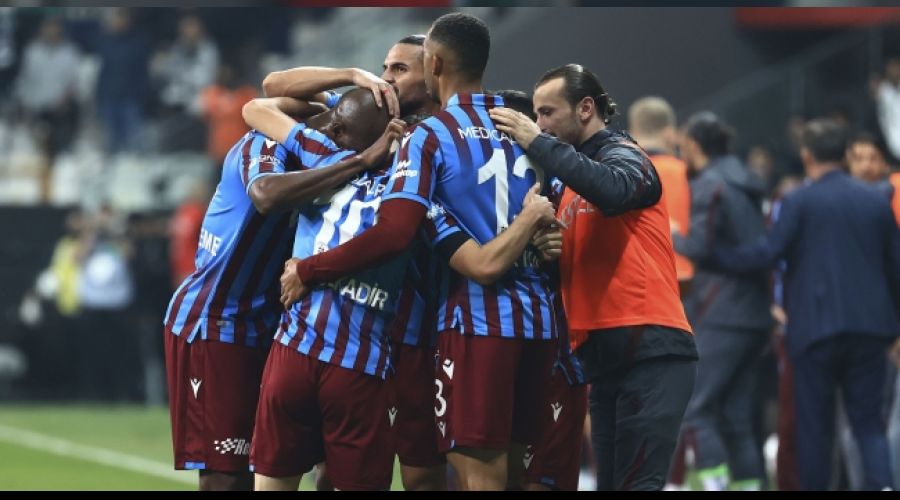 Trabzonspor Beşiktaş'ı yarış dışı bıraktı
